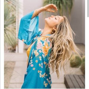 SOLD NR Blue Geisha Georgia Robe BNWT